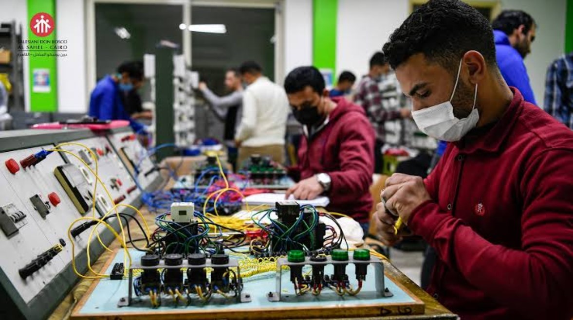 مدرسة الثانوي الإيطالي سالزيان بعد الشهادة الإعدادية