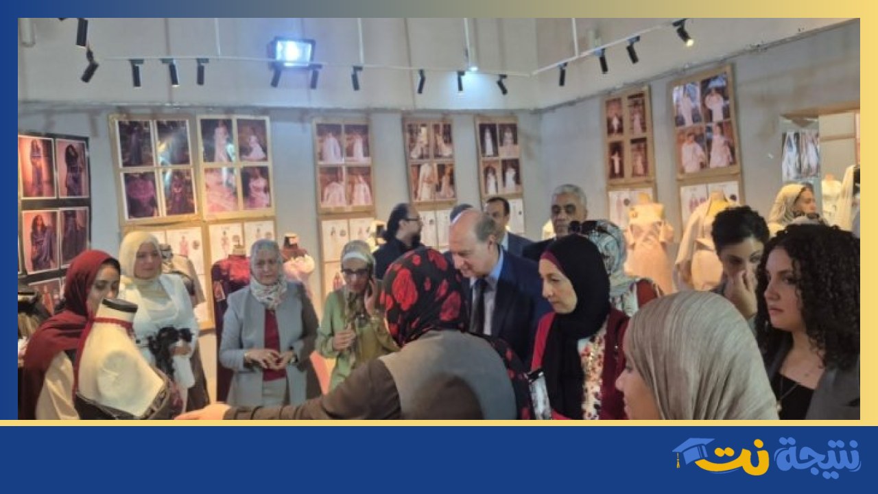 جامعة العاصمة تعرض 42 مشروع تخرج لطلاب التصميم الجرافيكى